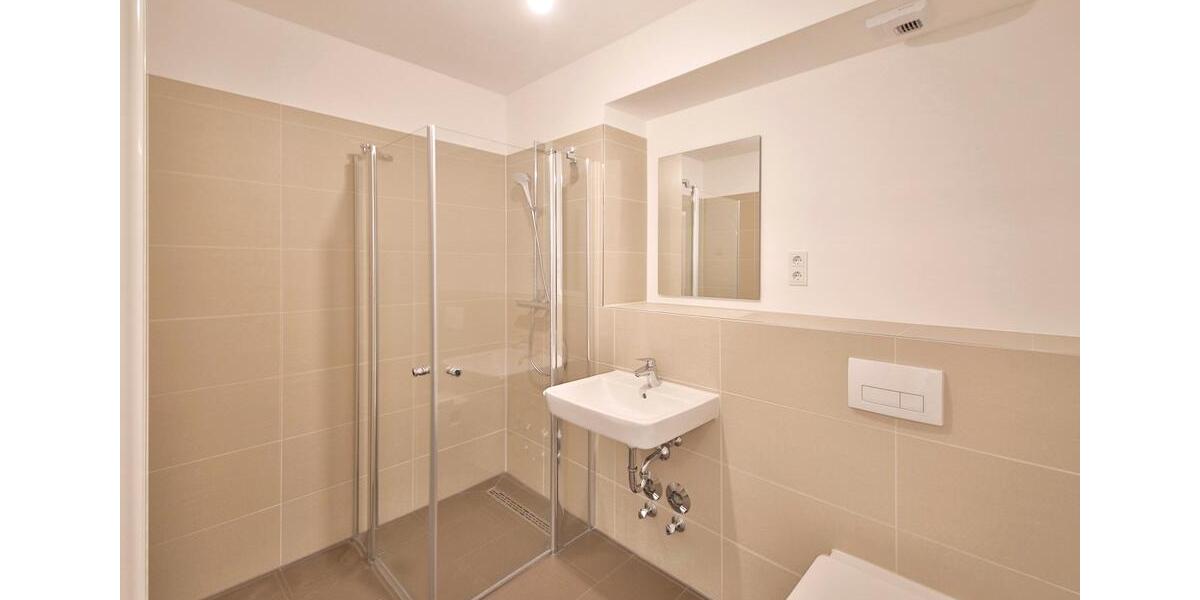 Etagenwohnung Böblingen - 3 Zimmer, 100 m&sup2;, 2.045&euro; | Angebot:25783086