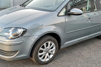 VW Touran 261.000 km 3.750 &euro; Ofterdingen 72131