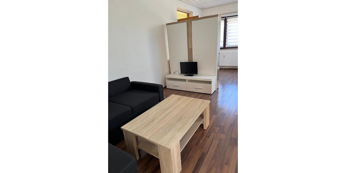 Dachgeschoßwohnung Neidlingen - 2.5 Zimmer, 65 m&sup2;, 690&euro; | Angebot:24338091
