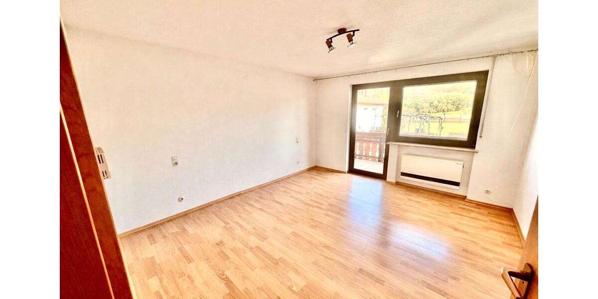 Etagenwohnung Nufringen - 3.5 Zimmer, 102 m&sup2;, 1.190&euro; | Angebot:26049575