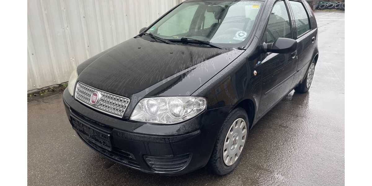 Fiat Punto 84.000 km 1.890 &euro; Böblingen 71034