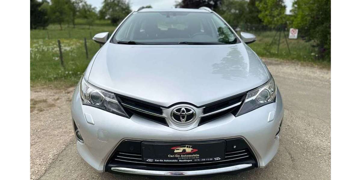 Toyota Auris 193.000 km 7.999 &euro; Reutlingen 72770