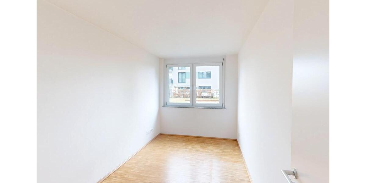 Erdgeschoßwohnung Böblingen - 4 Zimmer, 92 m&sup2;, 1.215&euro; | Angebot:25650502