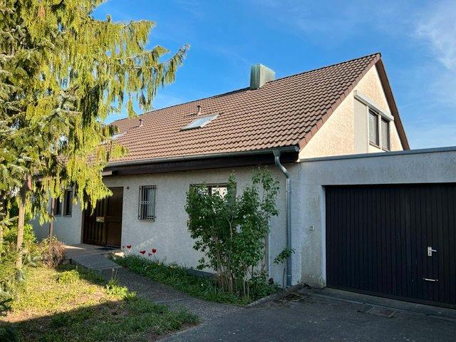 Einfamilienhaus Herrenberg - 3.5 Zimmer, 240 m&sup2;, 576.000&euro; | Angebot:26987397