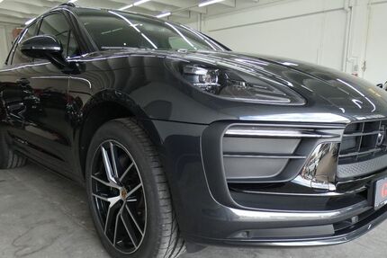 Porsche Macan 17.600 km 67.899 &euro; Metzingen 72555