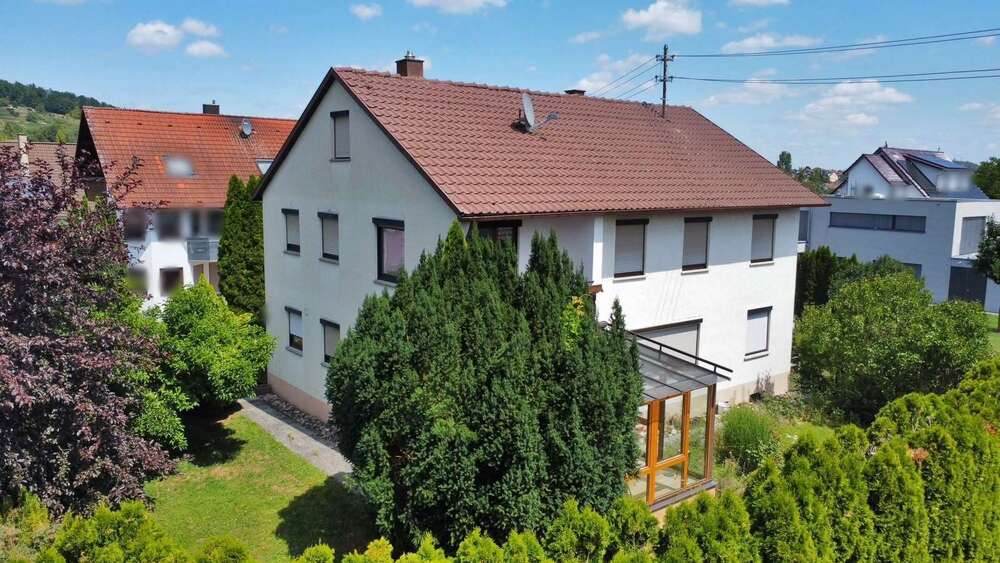 Einfamilienhaus Rottenburg am Neckar - 7.5 Zimmer, 171 m&sup2;, 749.000&euro; | Angebot:27112654