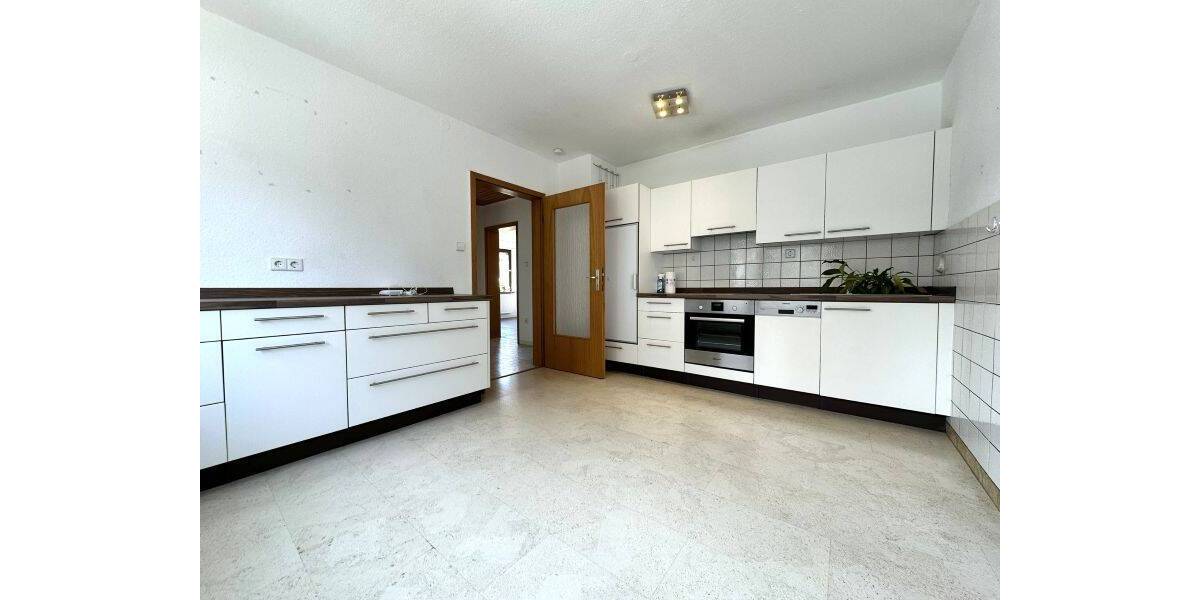 Einfamilienhaus Bempflingen - 8 Zimmer, 225 m&sup2;, 598.000&euro; | Angebot:25799144