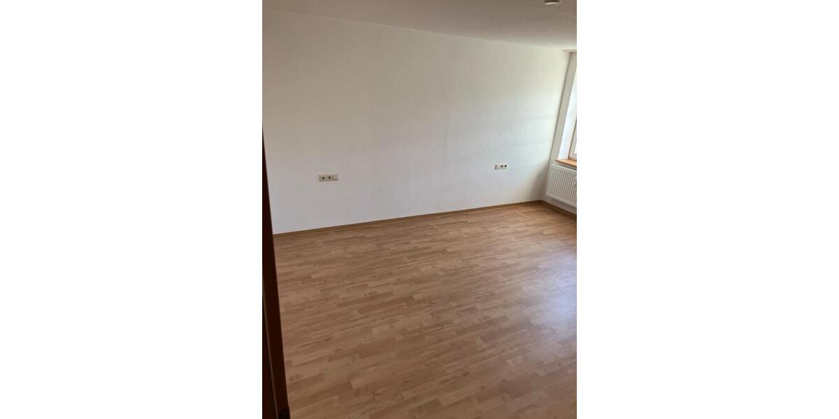 Hochparterre Hohenstein - 3 Zimmer, 89 m&sup2;, 650&euro; | Angebot:25566796