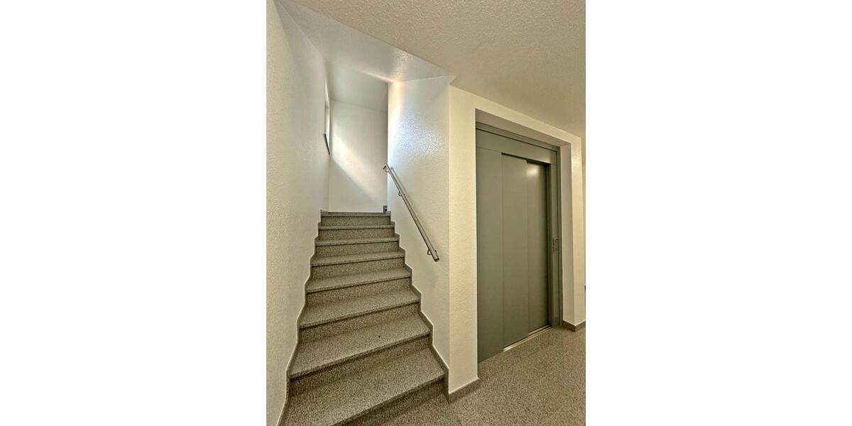 Etagenwohnung Gäufelden - 3 Zimmer, 88 m&sup2;, 1.300&euro; | Angebot:25857979