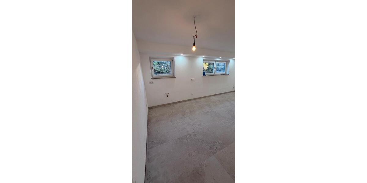 Etagenwohnung Dettingen unter Teck - 3 Zimmer, 73 m&sup2;, 830&euro; | Angebot:26538963