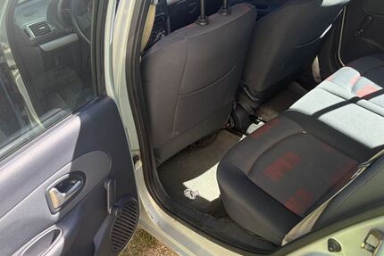 Renault Clio 155.972 km 800 &euro; Gomaringen 72810