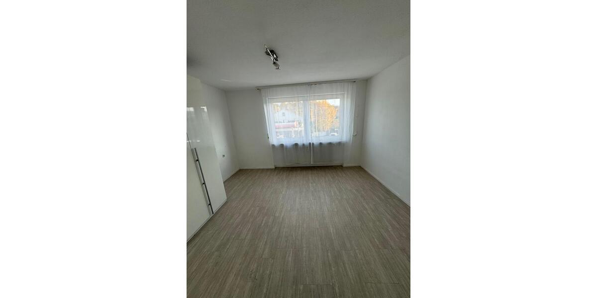Etagenwohnung Ofterdingen - 4 Zimmer, 100 m&sup2;, 1.300&euro; | Angebot:25963170