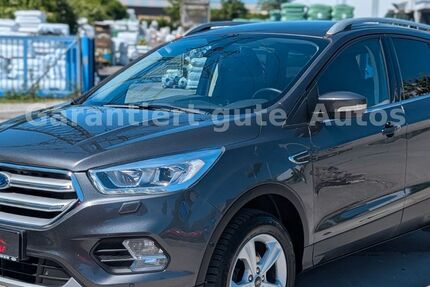 Ford Kuga 111.000 km 11.999 &euro; Reutlingen 72770