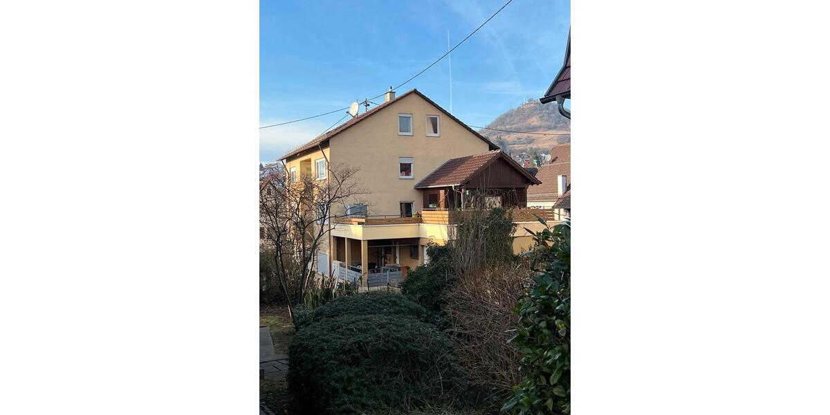 Etagenwohnung Eningen unter Achalm - 3 Zimmer, 74 m&sup2;, 1.285&euro; | Angebot:26041296