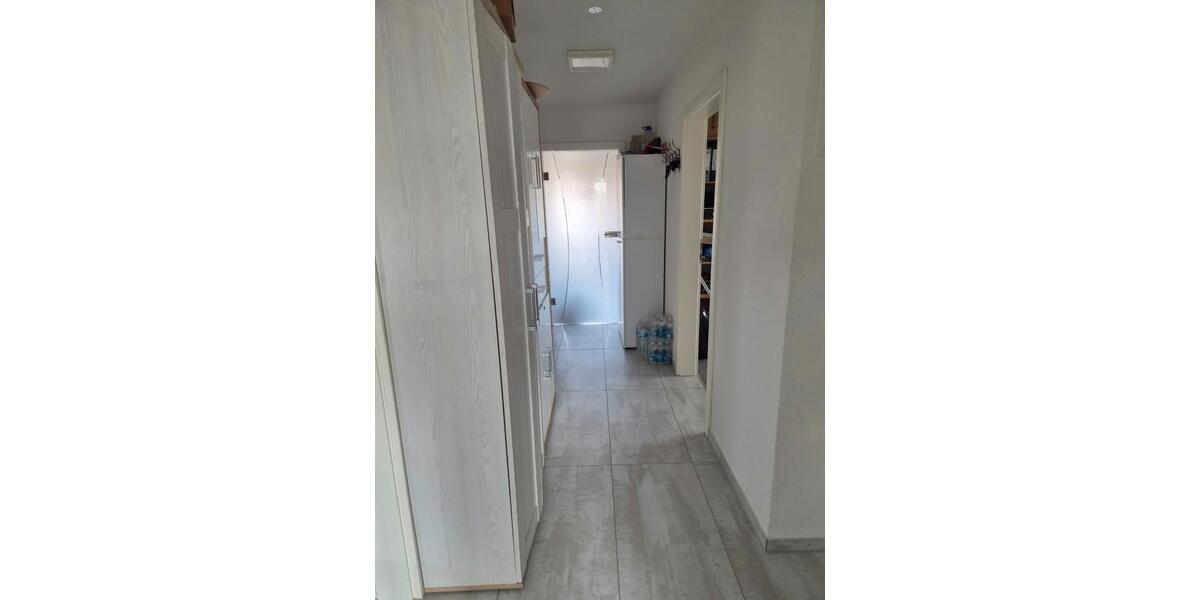 Dachgeschoßwohnung Herrenberg - 4 Zimmer, 85 m&sup2;, 1.200&euro; | Angebot:27601469
