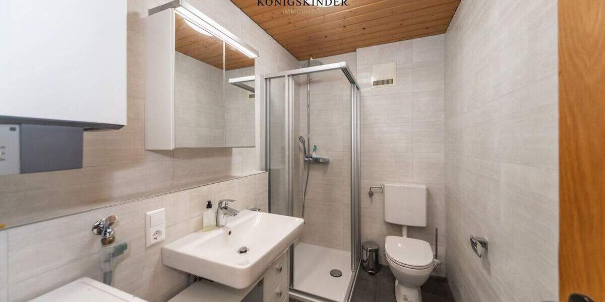 Etagenwohnung Bad Urach - 2 Zimmer, 48 m&sup2;, 150.000&euro; | Angebot:25771580