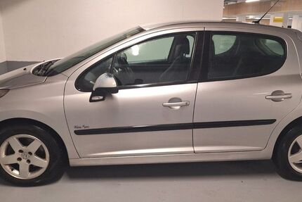 Peugeot 207 170.000 km 2.500 &euro; Reutlingen 72760