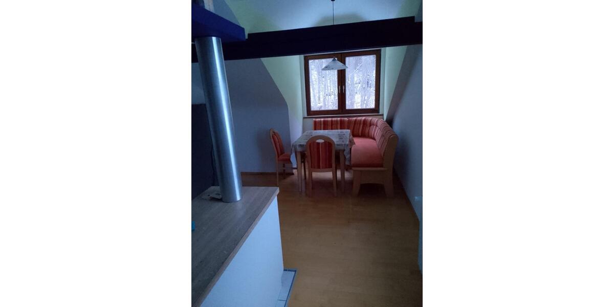 Dachgeschoßwohnung Trochtelfingen - 3.5 Zimmer, 80 m&sup2;, 800&euro; | Angebot:25869554