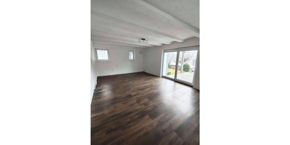 Etagenwohnung Reutlingen Rommelsbach - 3 Zimmer, 90 m&sup2;, 349.900&euro; | Angebot:25657484