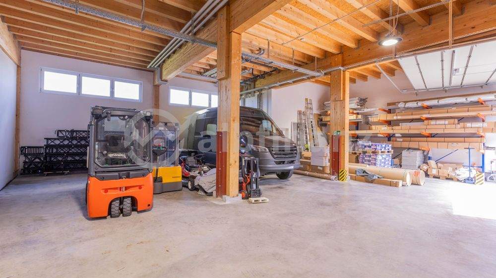 Einfamilienhaus Pfullingen - 4 Zimmer, 198 m&sup2;, 1.300.000&euro; | Angebot:25743280