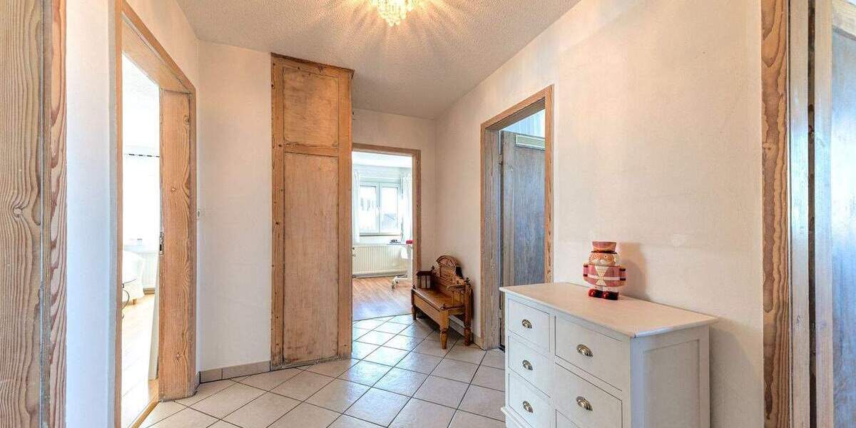 Mehrfamilienhaus, Wohnhaus Böblingen - 9 Zimmer, 187 m&sup2;, 849.000&euro; | Angebot:25800927