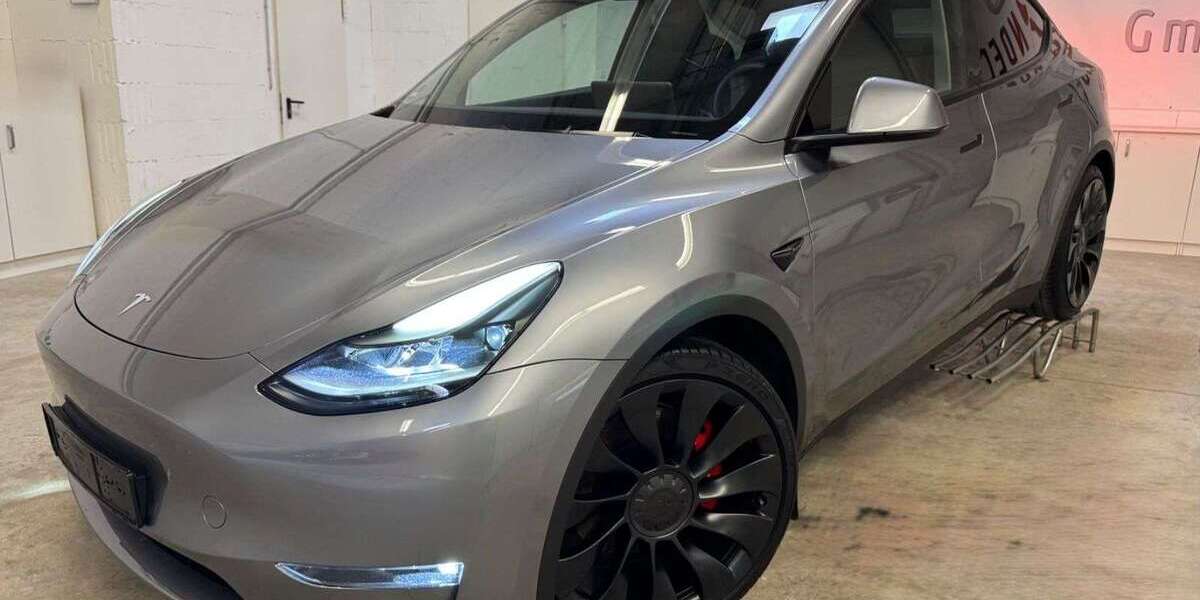 Tesla Model Y 40.879 km 40.999 &euro; Holzgerlingen 71088