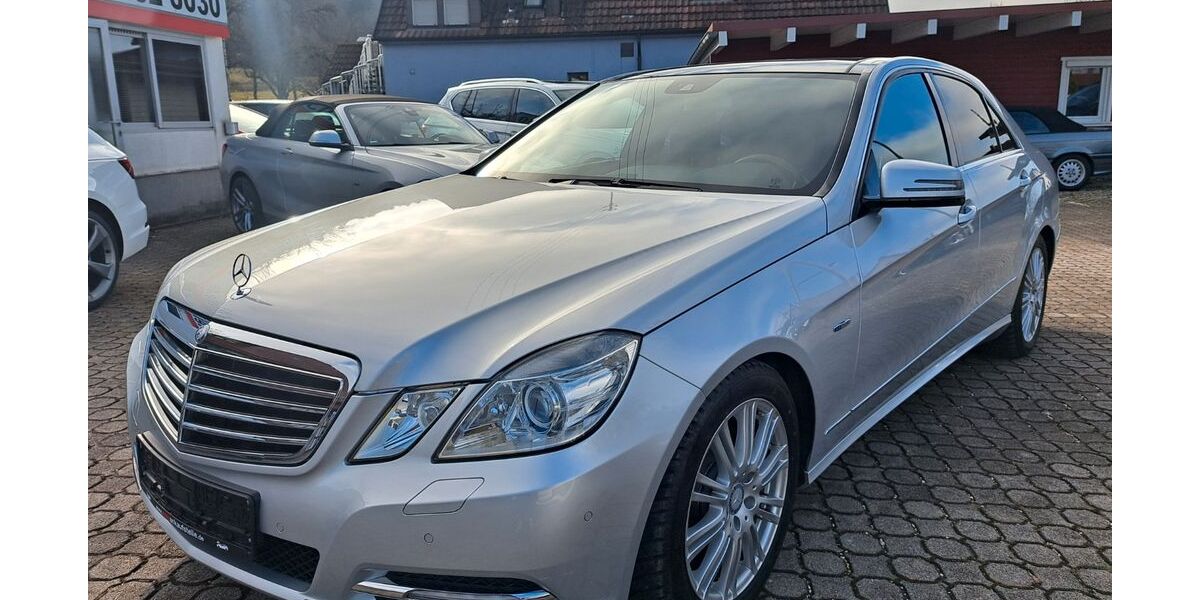 Mercedes-Benz E 220 171.724 km 11.800 &euro; Nufringen 71154
