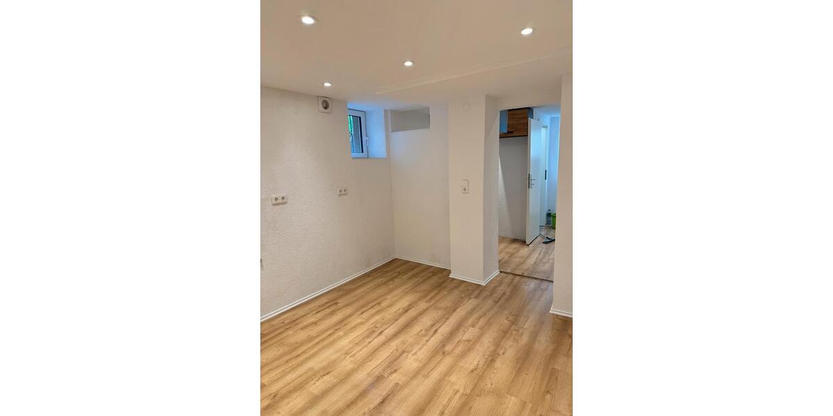 Etagenwohnung Tübingen Derendingen - 1.5 Zimmer, 25 m&sup2;, 800&euro; | Angebot:26666011