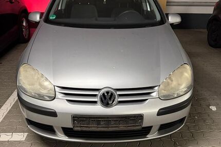 VW Golf 132.357 km 2.150 &euro; Esslingen 73733