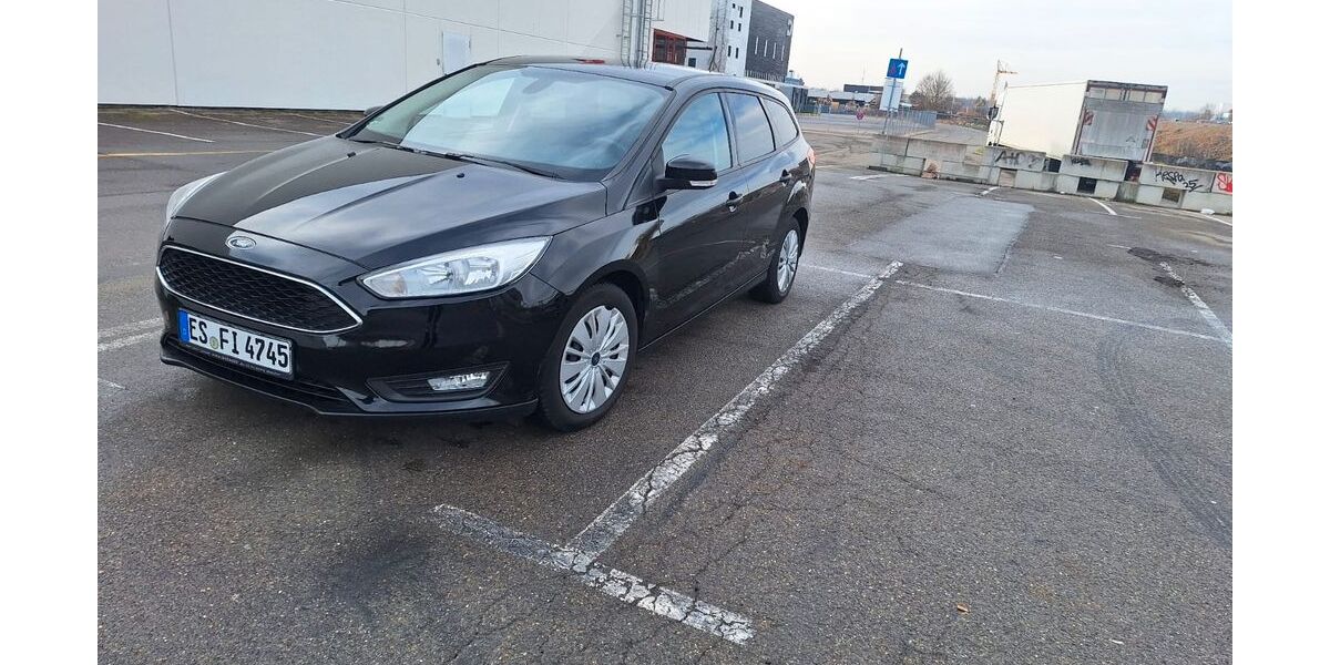 Ford Focus 117.000 km 5.500 &euro; Leinfelden-Echterdingen 70771