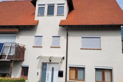 Haus Bisingen - 8 Zimmer, 202 m&sup2;, 321.000&euro; | Angebot:24801845