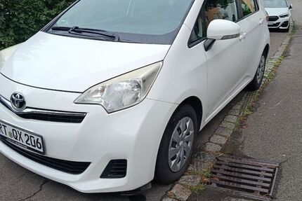 Toyota Verso-S 192.000 km 5.100 &euro; Reutlingen 72764