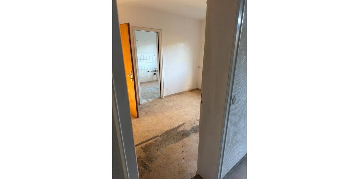 Erdgeschoßwohnung Nürtingen - 2 Zimmer, 65 m&sup2;, 750&euro; | Angebot:26039746