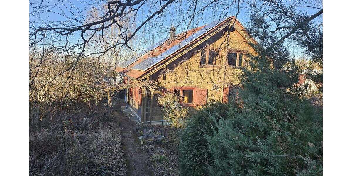 Einfamilienhaus Reutlingen Reutlingen (Kernstadt) - 10 Zimmer, 217 m&sup2;, 650.000&euro; | Angebot:25255043