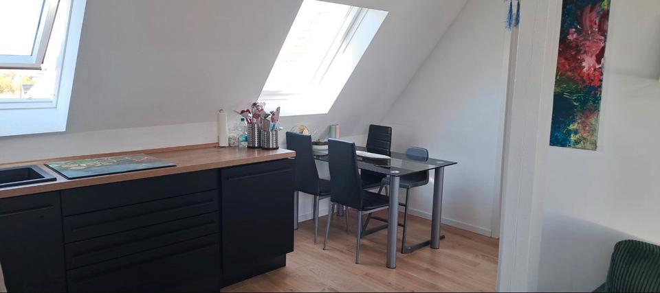 Dachgeschoßwohnung Neustetten - 3 Zimmer, 50 m&sup2;, 725&euro; | Angebot:27616392