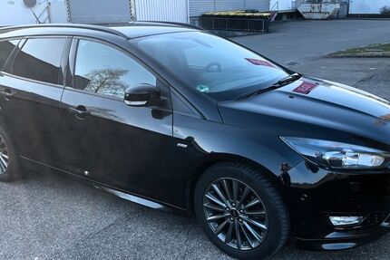 Ford Focus 198.500 km 6.500 &euro; Grafenberg - Baden-Württemberg 72661