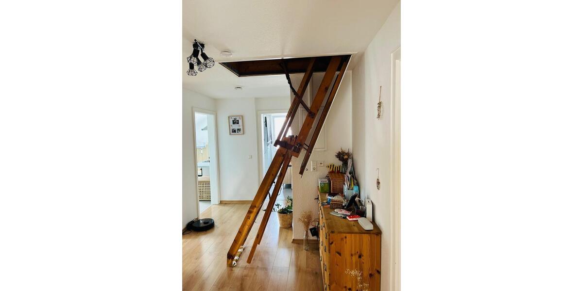 Etagenwohnung Pfullingen - 3 Zimmer, 90 m&sup2;, 280.000&euro; | Angebot:25417920