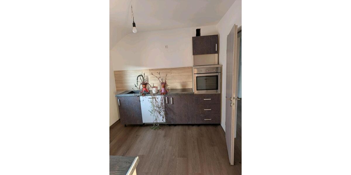 Dachgeschoßwohnung Unterensingen - 4.5 Zimmer, 110 m&sup2;, 1.350&euro; | Angebot:25924889