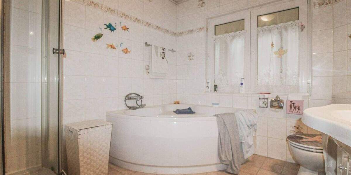 Mehrfamilienhaus, Wohnhaus Bisingen Wessingen - 8 Zimmer, 213 m&sup2;, 399.000&euro; | Angebot:25744514