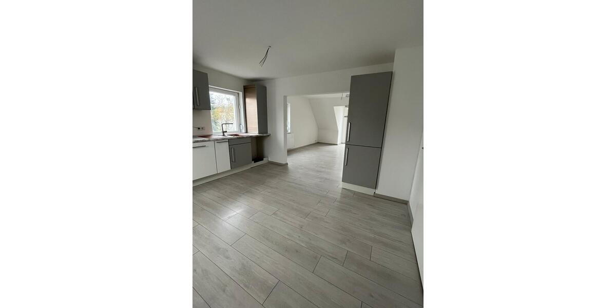 Etagenwohnung Ohmden - 5 Zimmer, 155 m&sup2;, 1.250&euro; | Angebot:27619658
