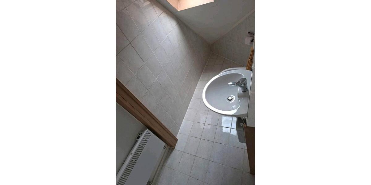 Dachgeschoßwohnung Hechingen - 3.5 Zimmer, 78 m&sup2;, 650&euro; | Angebot:26003425