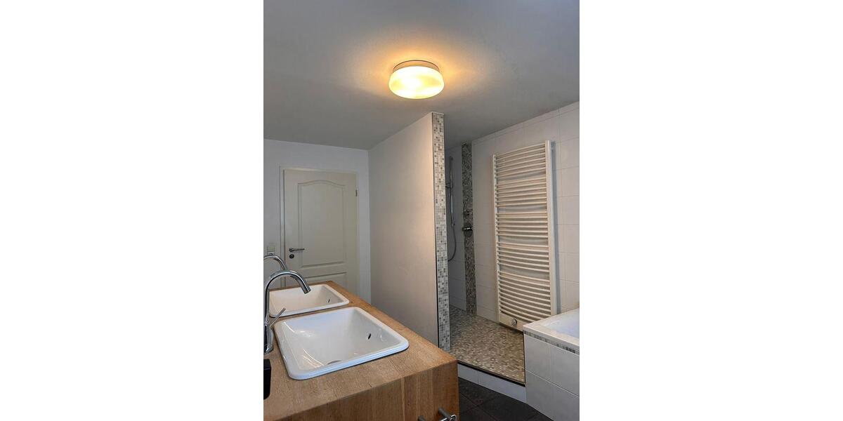Einfamilienhaus Dettingen unter Teck - 6 Zimmer, 140 m&sup2;, 595.000&euro; | Angebot:26096317