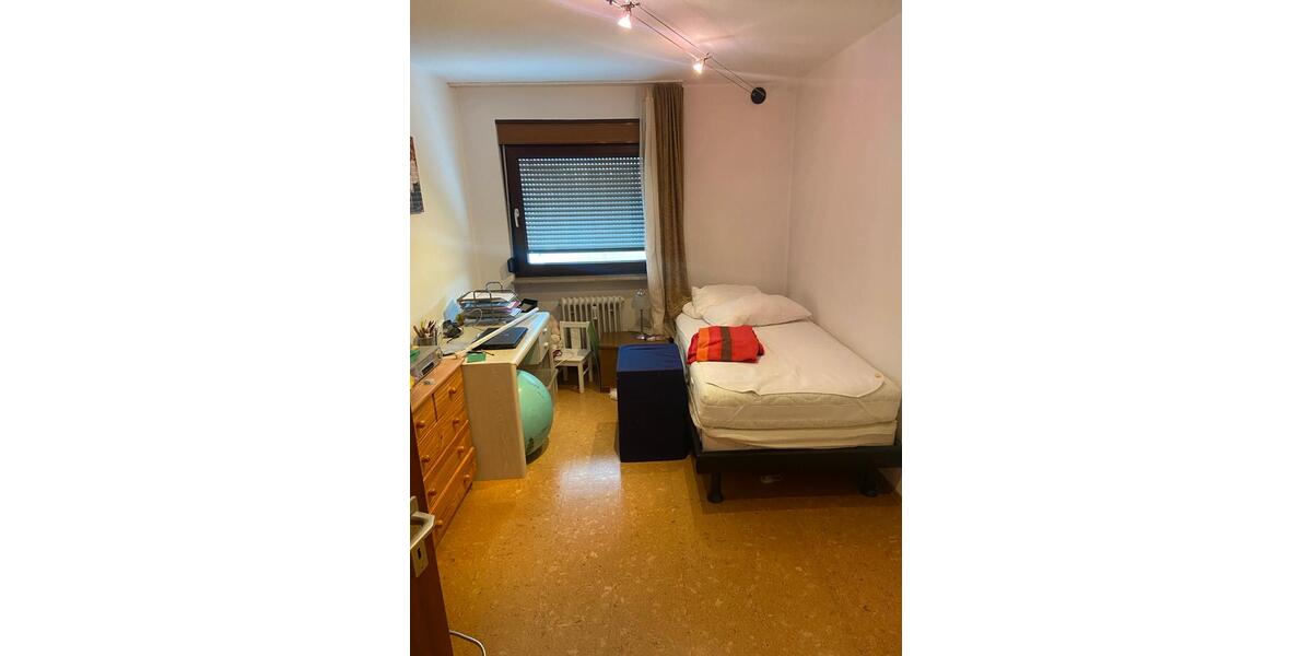 Etagenwohnung Rottenburg am Neckar - 4.5 Zimmer, 107 m&sup2;, 350.000&euro; | Angebot:25162501