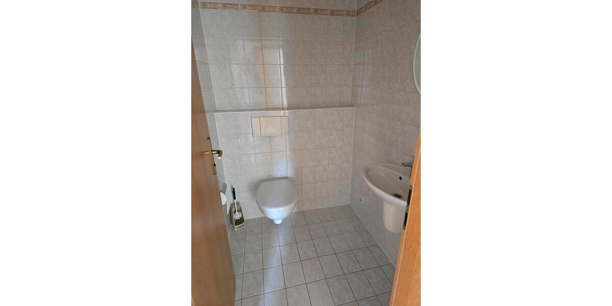 Etagenwohnung Sonnenbühl - 3.5 Zimmer, 86 m&sup2;, 1.100&euro; | Angebot:25636995