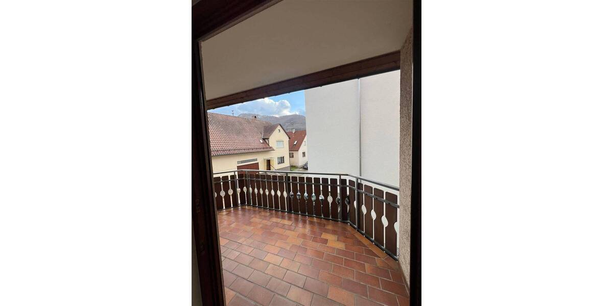 Etagenwohnung Dettingen an der Erms - 3 Zimmer, 70 m&sup2;, 245.000&euro; | Angebot:25678718