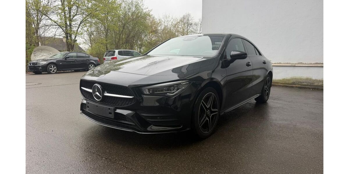 Mercedes-Benz CLA 250 93.000 km 27.299 &euro; Reutlingen / Mittelstadt 72766