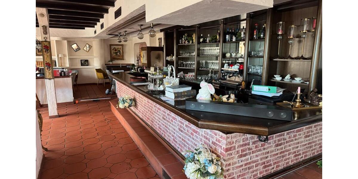 Gewerbeobjekt Herrenberg - 2.500&euro; | Angebot:25211103