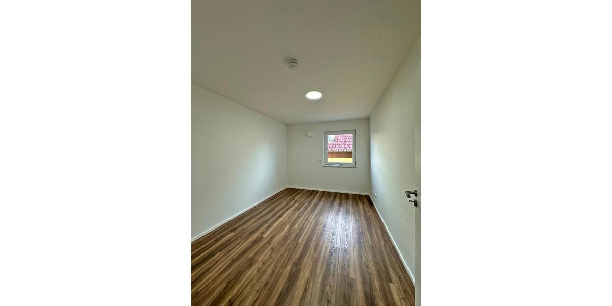 Etagenwohnung Gäufelden - 3 Zimmer, 88 m&sup2;, 1.300&euro; | Angebot:25857979