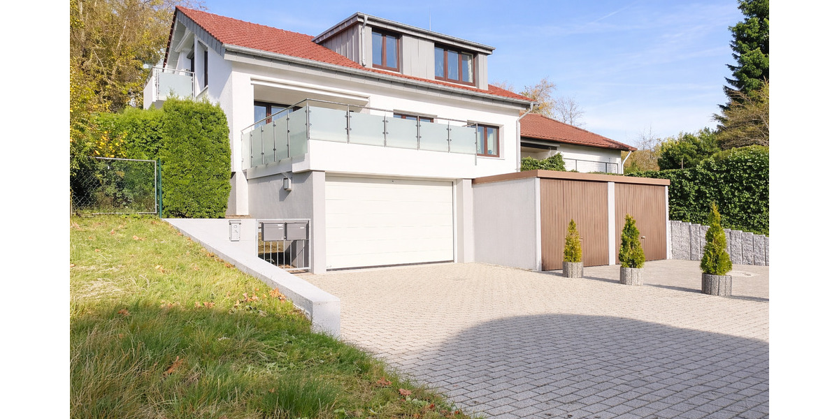 Mehrfamilienhaus, Wohnhaus Sindelfingen Ost - 8 Zimmer, 200 m&sup2;, 1.095.000&euro; | Angebot:25957438