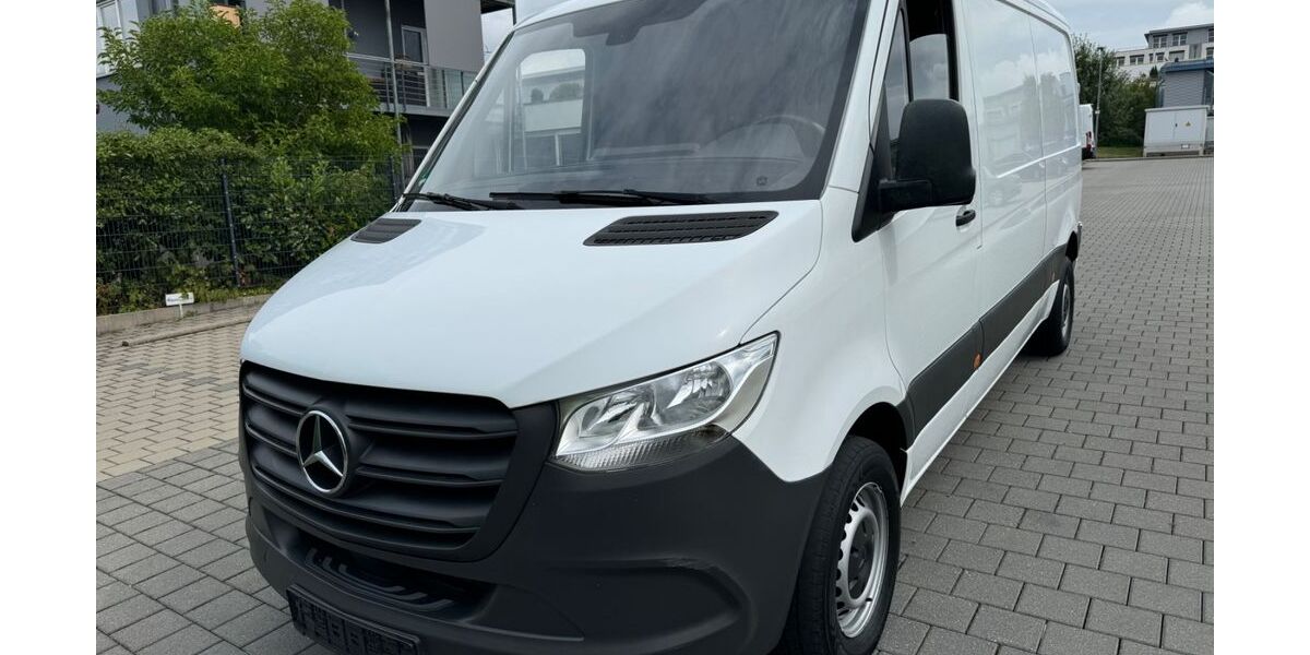 Mercedes-Benz Sprinter 198.000 km 21.980 &euro; Holzgerlingen 71088